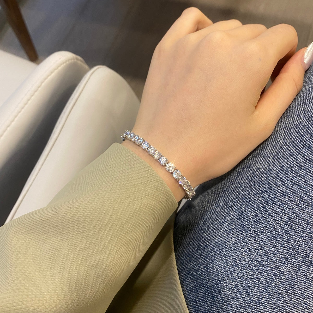 [Lumi Jewelry]Ornate Sparkling Round Cut Wedding Bracelet