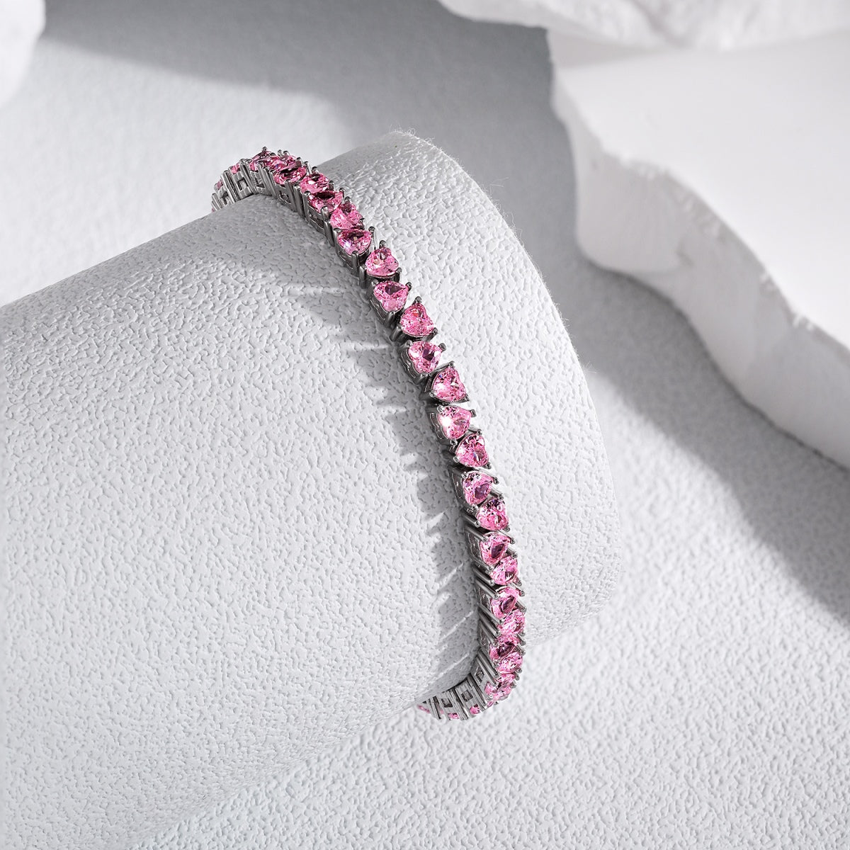 [Lumi Jewelry]Dazzling Romantic Heart Shape Lover Bracelet