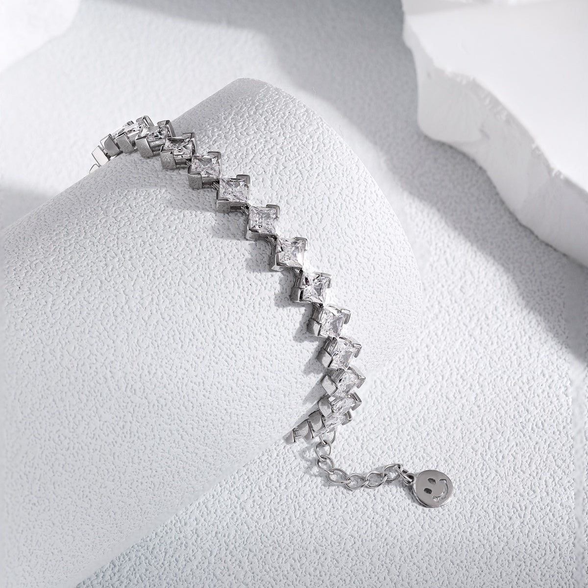 [Lumi Jewelry]0.5 Carat Ornate Princess Cut Daily Bracelet