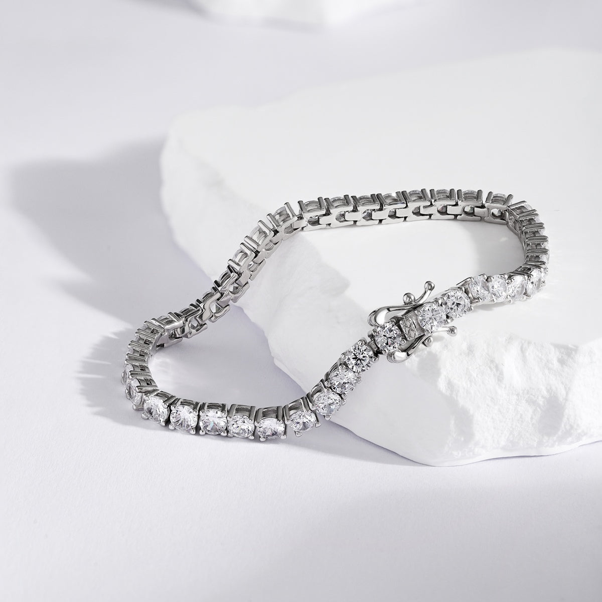 [Lumi Jewelry]Luxurious Ornate Round Cut Tennis Bracelet