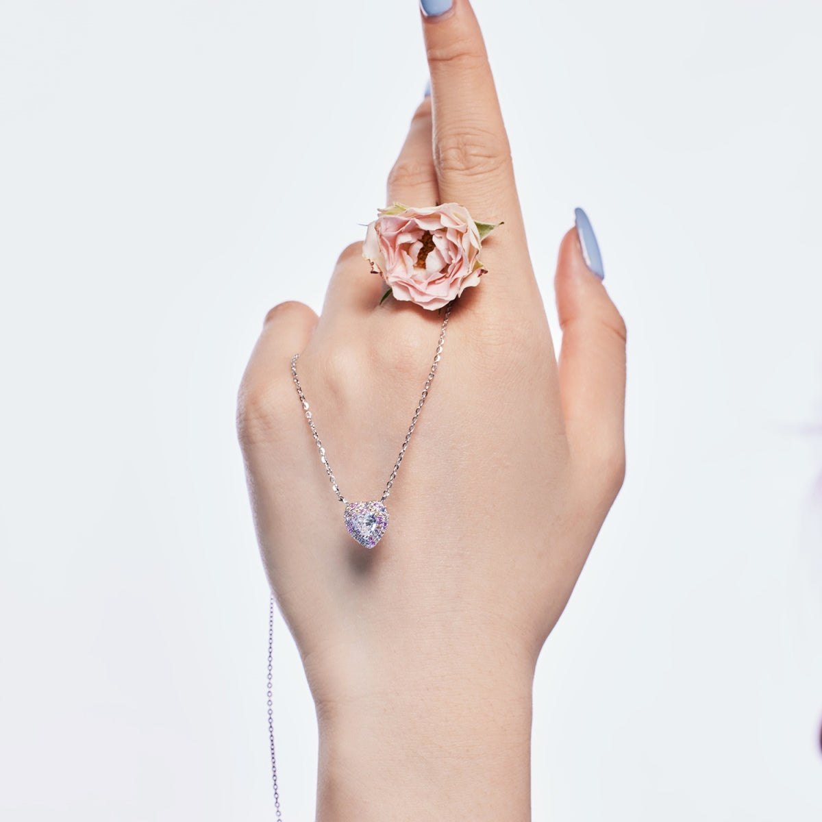 [Lumi Jewelry]Exquisite Heart Shape Necklace