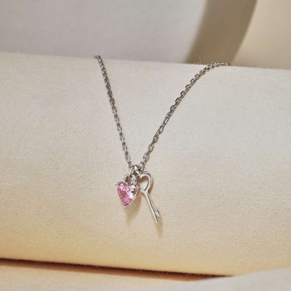 [Lumi Jewelry]Unique Heart Shape Key Pendent Necklace
