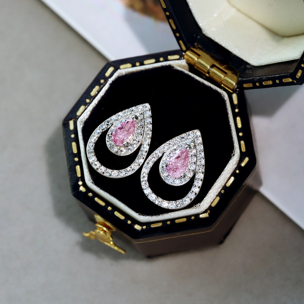 [Lumi Jewelry]Sparkling Delicate Water Drop Shape Daily Earrings