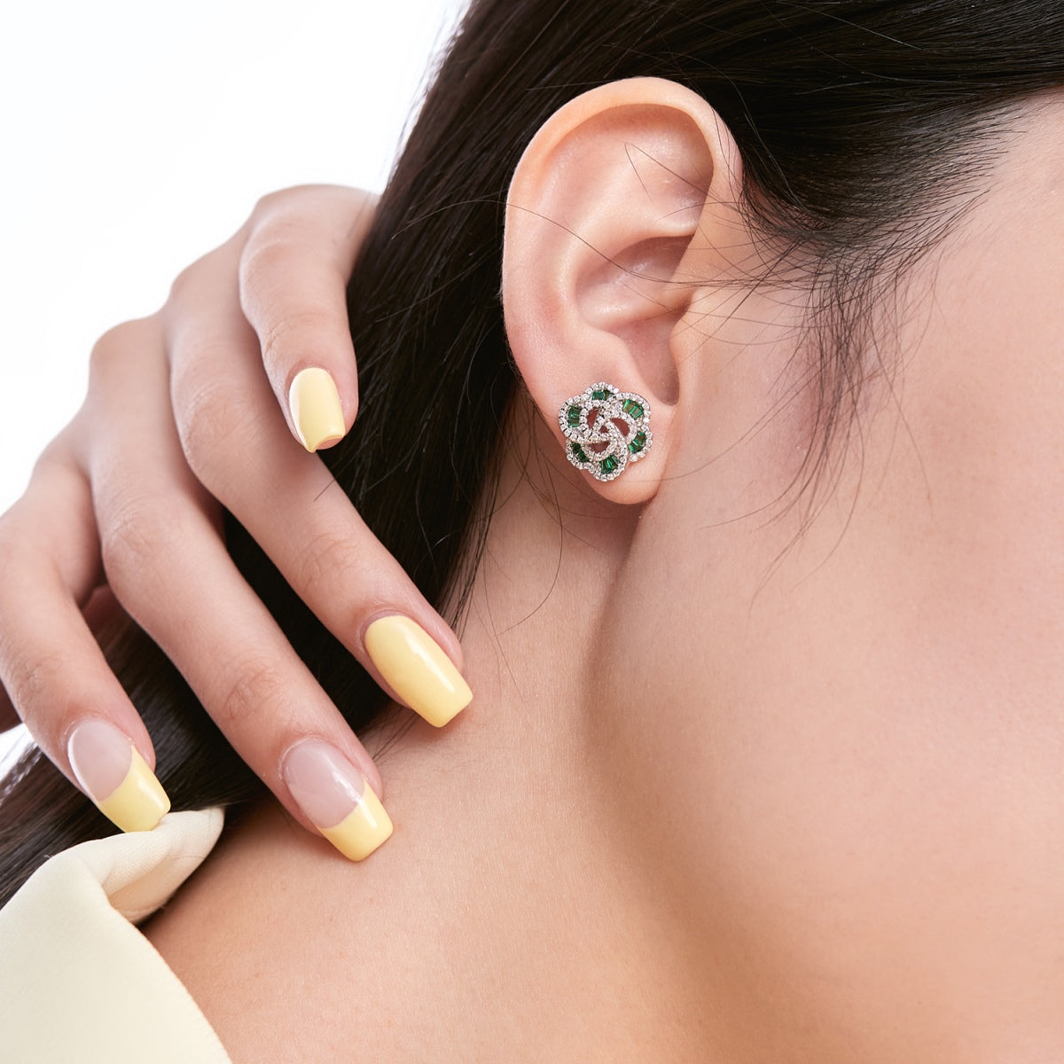 [Lumi Jewelry]Exquisite Flower Shape Daily Earrings