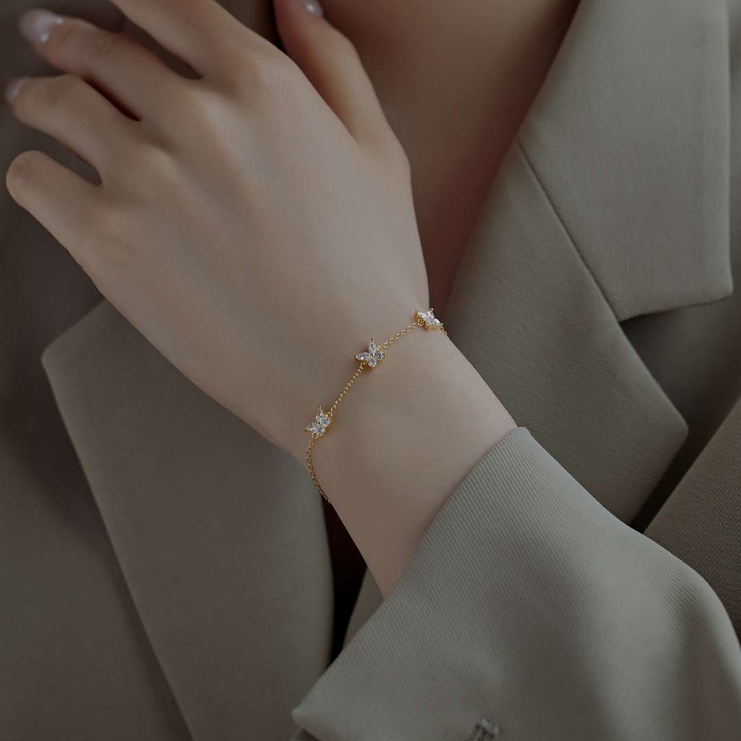 [Lumi Jewelry]Radiant Butterfly Shape Necklace