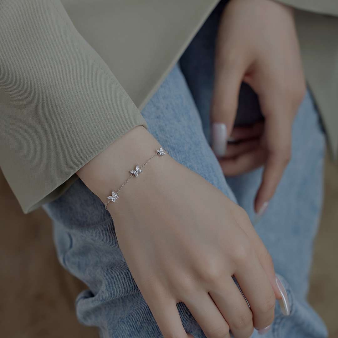 [Lumi Jewelry]Radiant Butterfly Shape Necklace