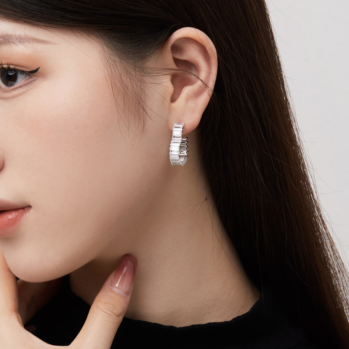 [Lumi Jewelry]Radiant Heart Cutout Earrings