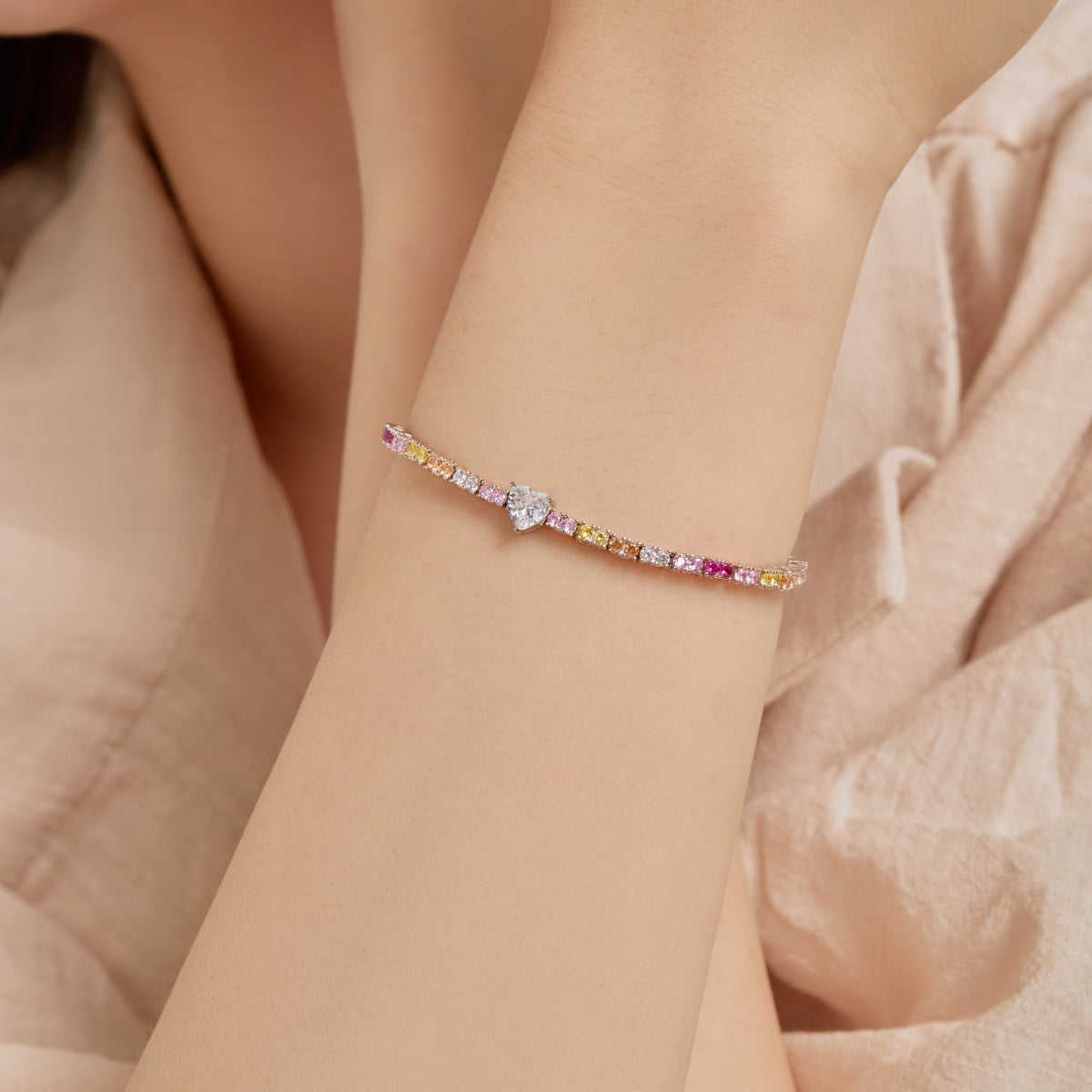 [Lumi Jewelry]Delicate Romantic Heart Shape Lover Bracelet
