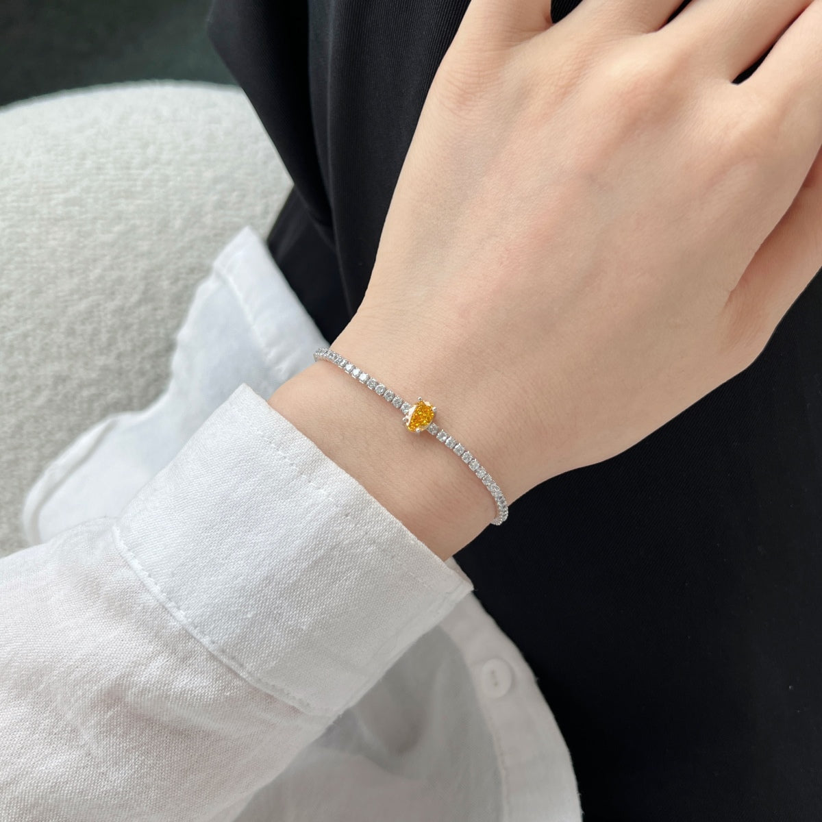 [Lumi Jewelry]0.75 Carat Exquisite Oval Cut Daily Bracelet