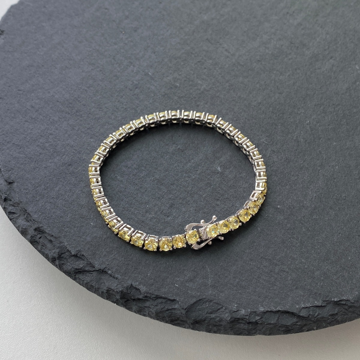 [Lumi Jewelry]Ornate Dazzling Round Cut Tennis Bracelet