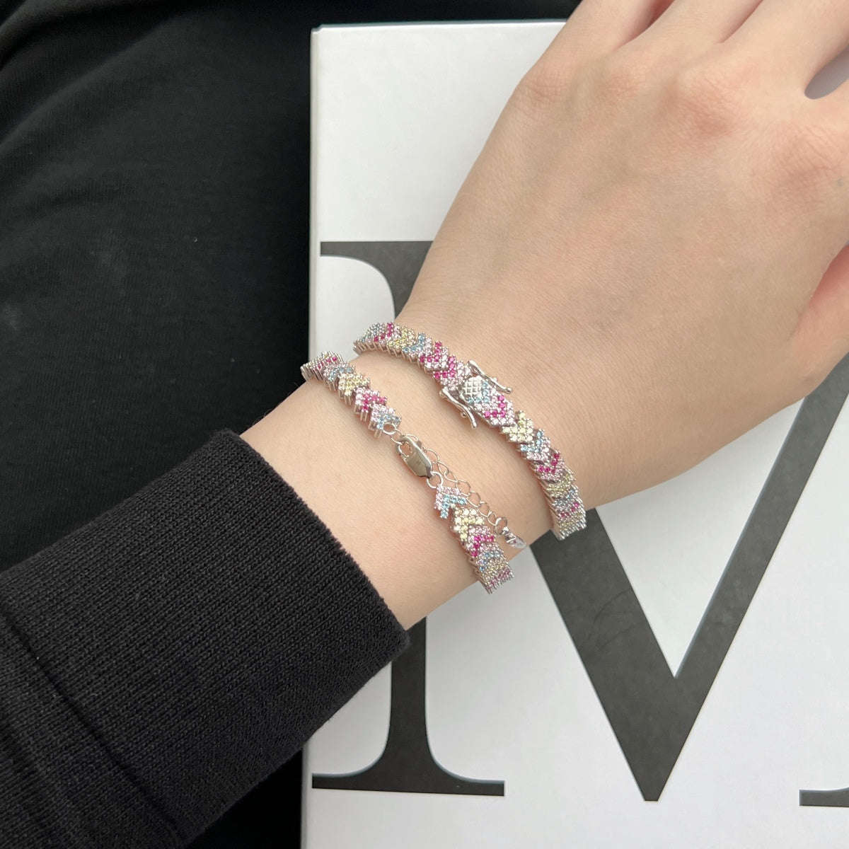 [Lumi Jewelry]Ornate Sparkling Round Cut Party Bracelet