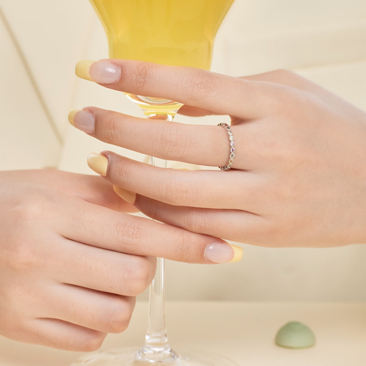 [Lumi Jewelry]Radiant Sparkling Round Cut Daily Ring