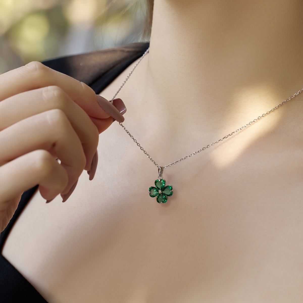 [Lumi Jewelry]Heart-Shaped Four-Leaf Clover Bead Necklace