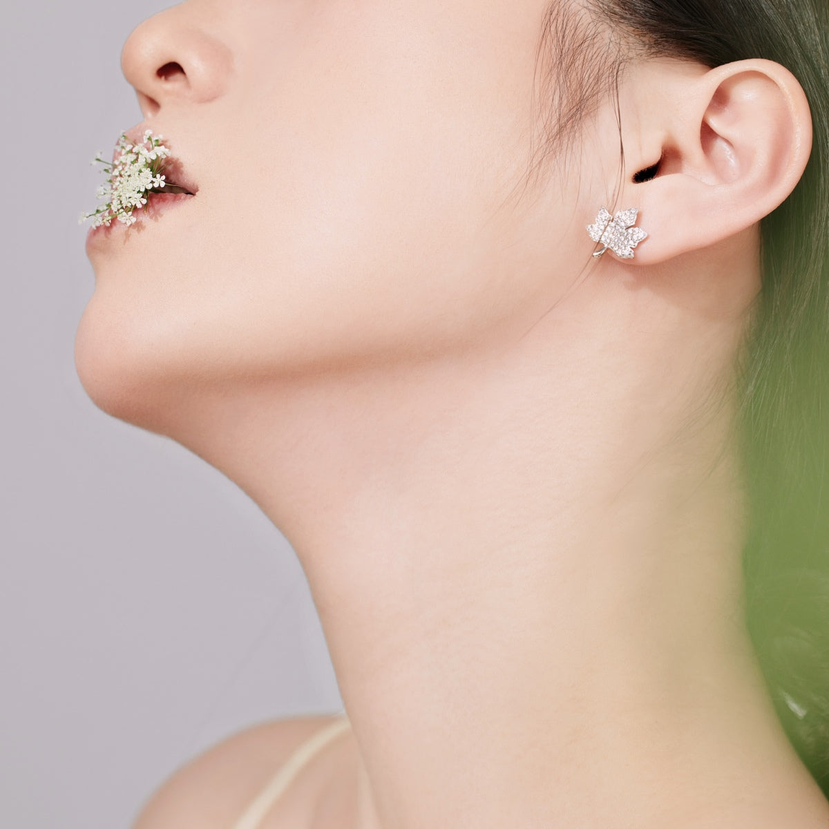 [Lumi Jewelry]Exquisite Maple Leaf Design Earrings