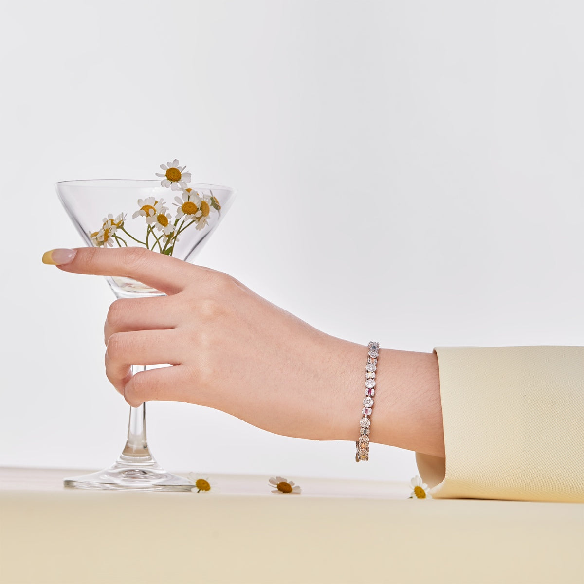 [Lumi Jewelry]Dazzling Radiant Multi Cut Daily Bracelet