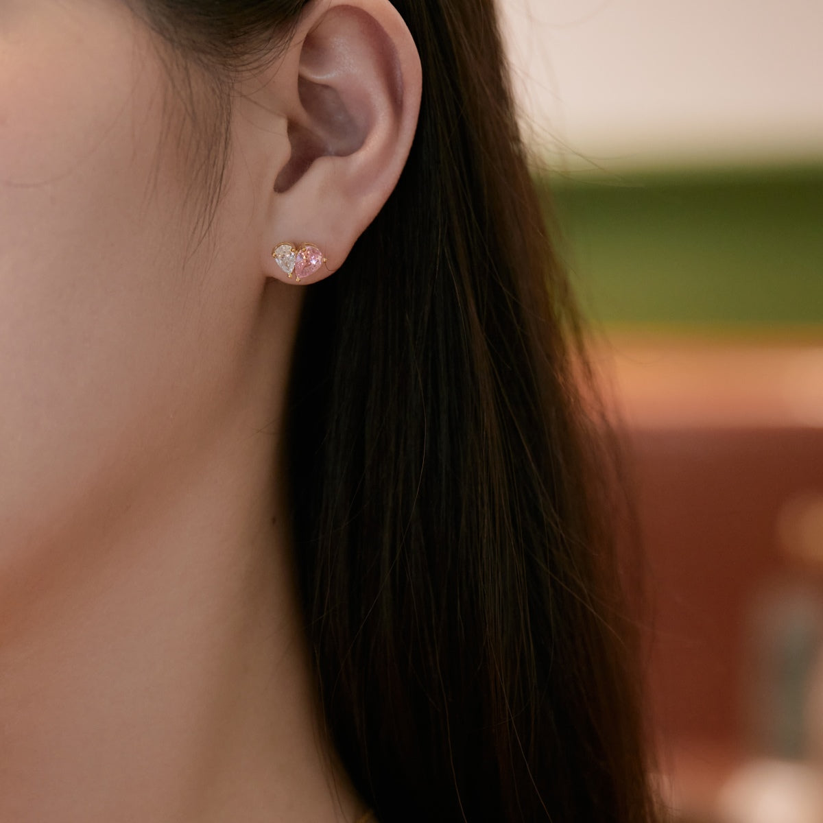 [Lumi Jewelry]Dazzling Elegant Heart Cut Lover Earrings