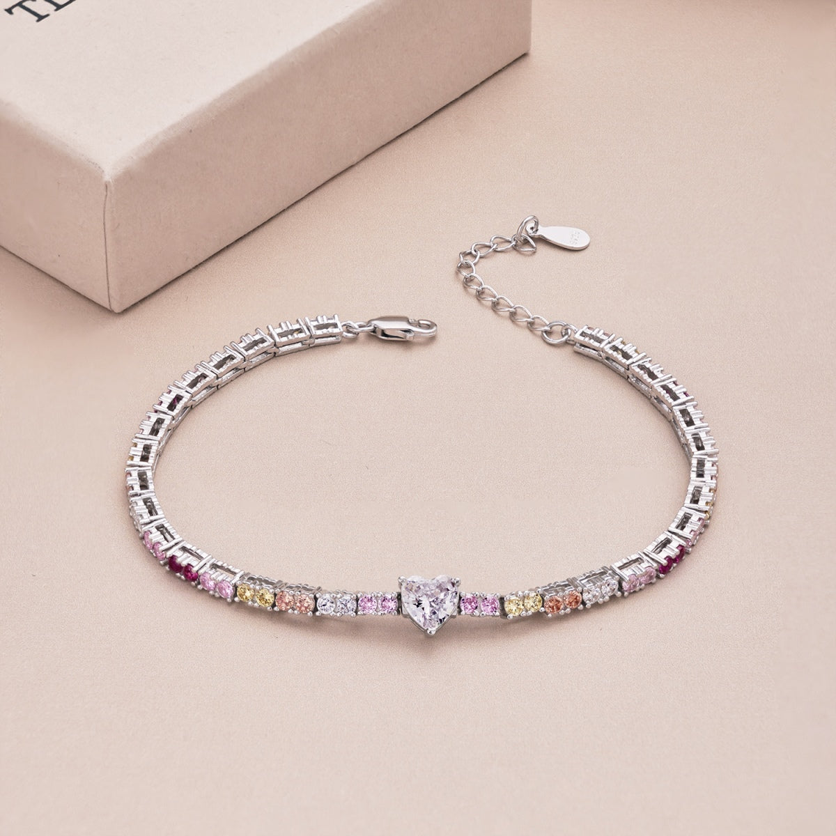 [Lumi Jewelry]Delicate Romantic Heart Shape Lover Bracelet