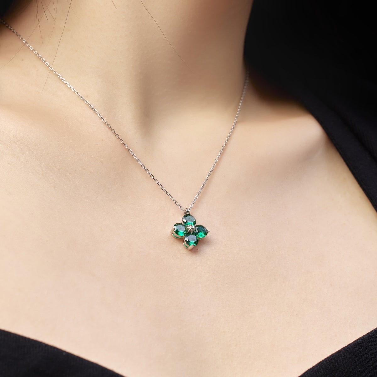 [Lumi Jewelry]Four-Leaf Clover And Eight-Pointed Star Necklace