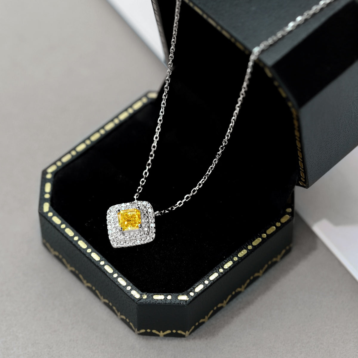 [Lumi Jewelry]Sparkling Asscher Cut Necklace