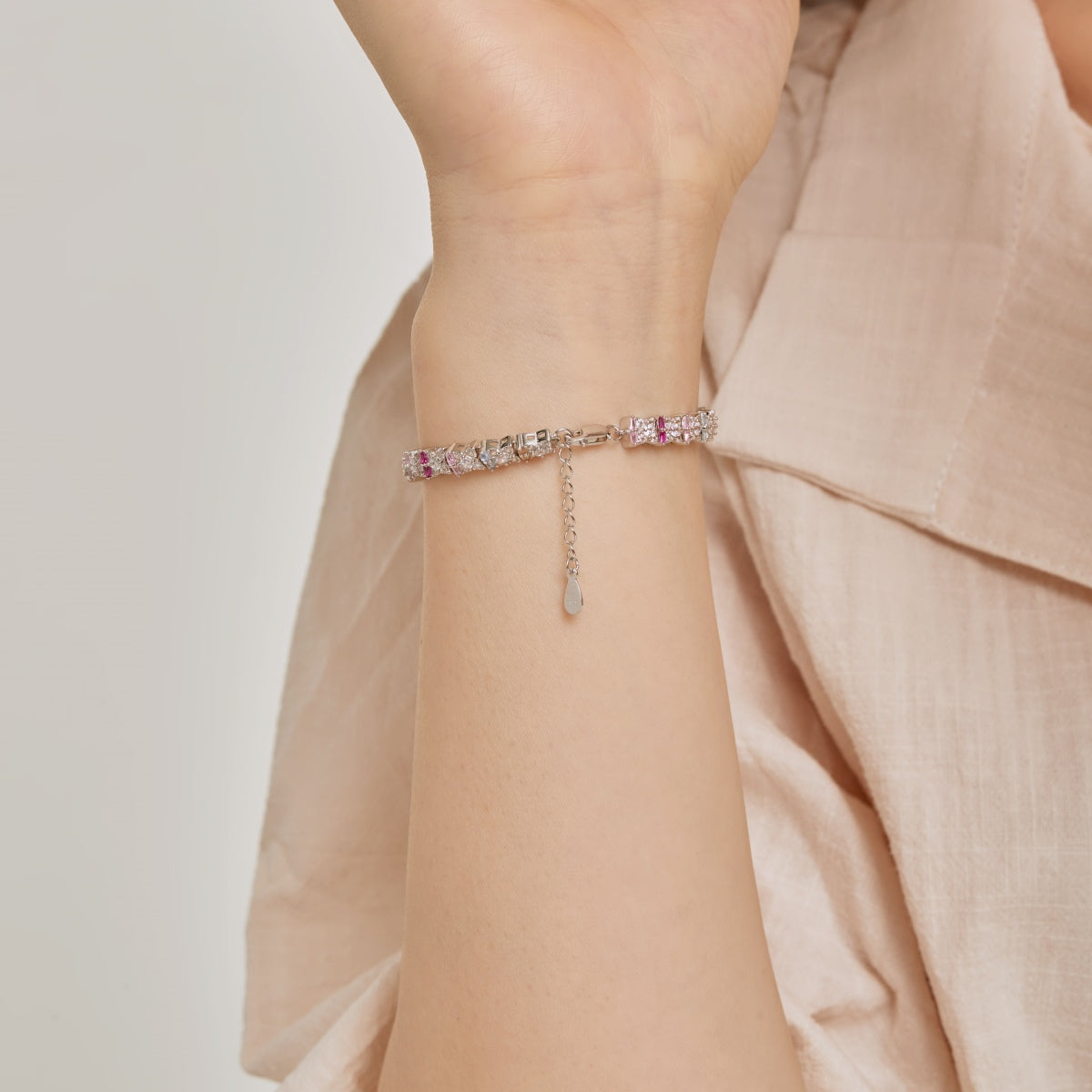 [Lumi Jewelry]Unique Colorful Flower Shape Daily Bracelet