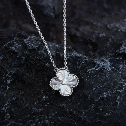 [Lumi Jewelry]CLOVER  15MM DIAMOND LASER NECKLACE SILVER