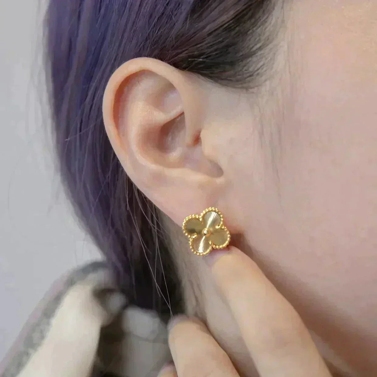 [Lumi Jewelry]CLOVER MEDIUM 1 MOTIFS LASER EARRINGS