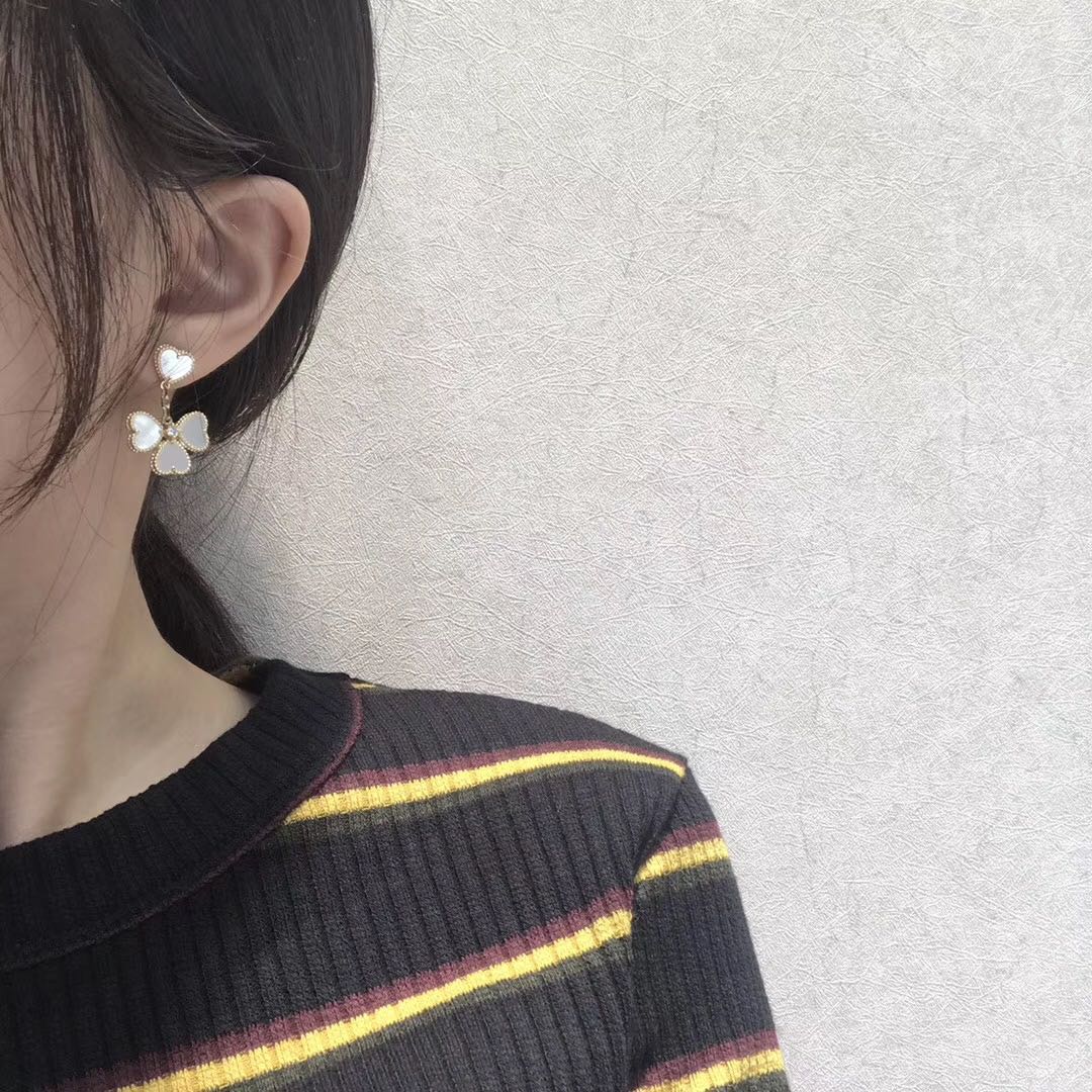 [Lumi Jewelry]CLOVER SWEET WHITE MOP EARRINGS