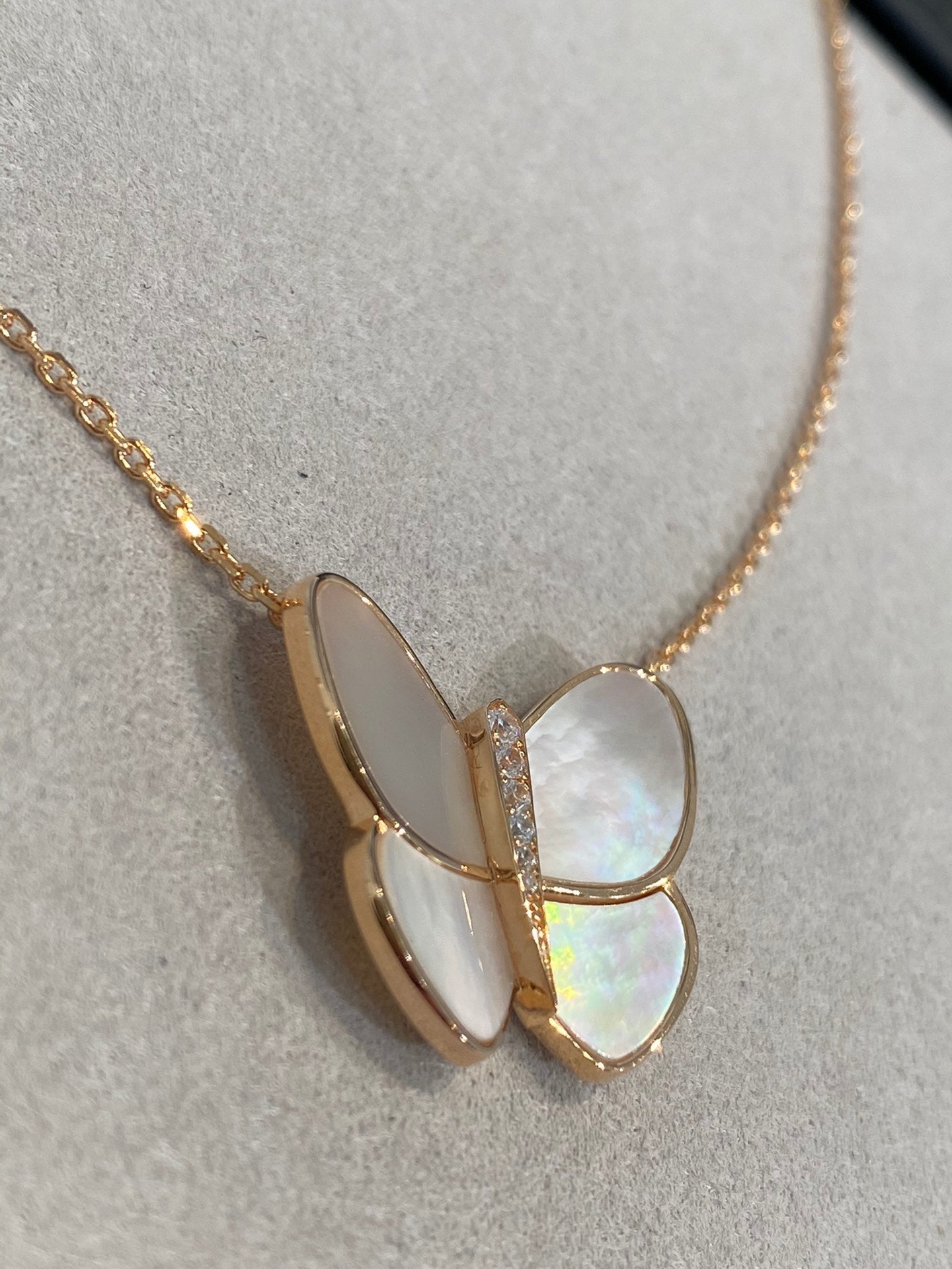 [Lumi Jewelry]BUTTERFLY GOLD MOP DIAMOND NECKLACE