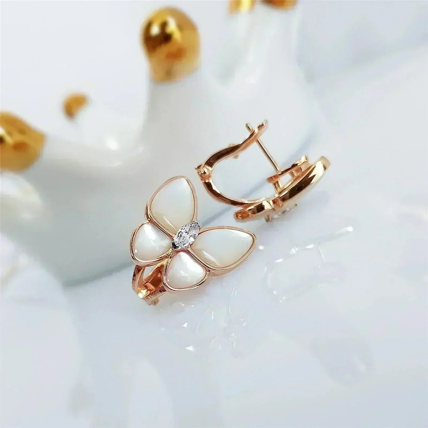 [Lumi Jewelry]BUTTERFLY MOP DIAMOND EARRINGS