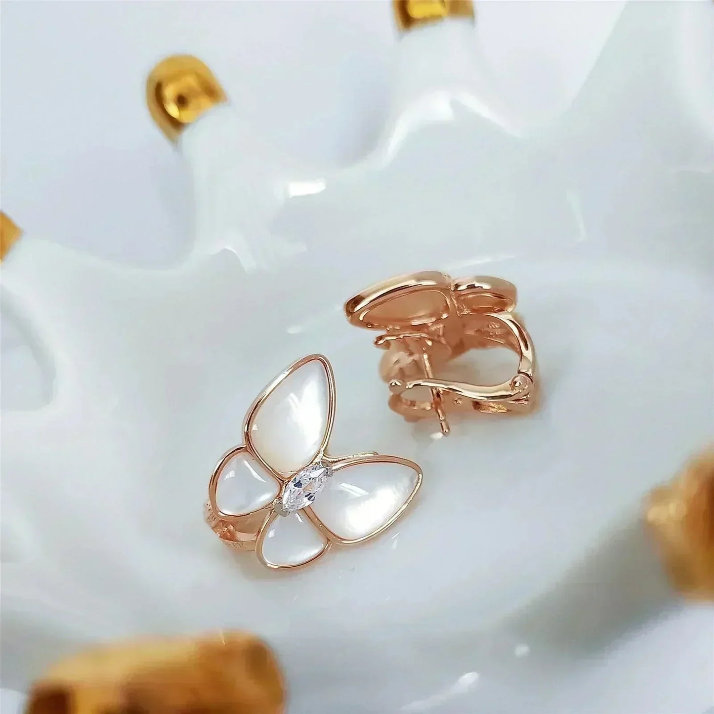 [Lumi Jewelry]BUTTERFLY MOP DIAMOND EARRINGS