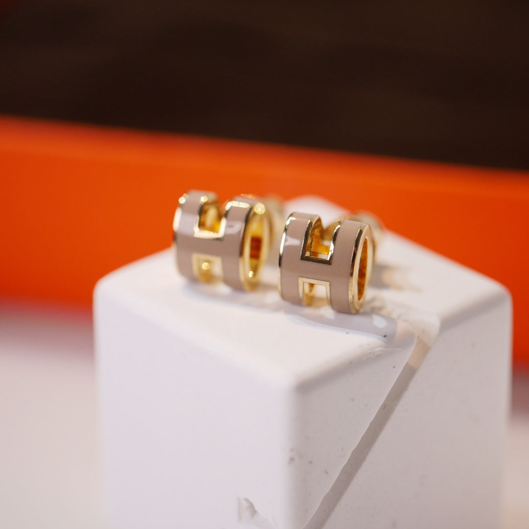 [Lumi Jewelry]MINI POP H GOLD EARRINGS GREY