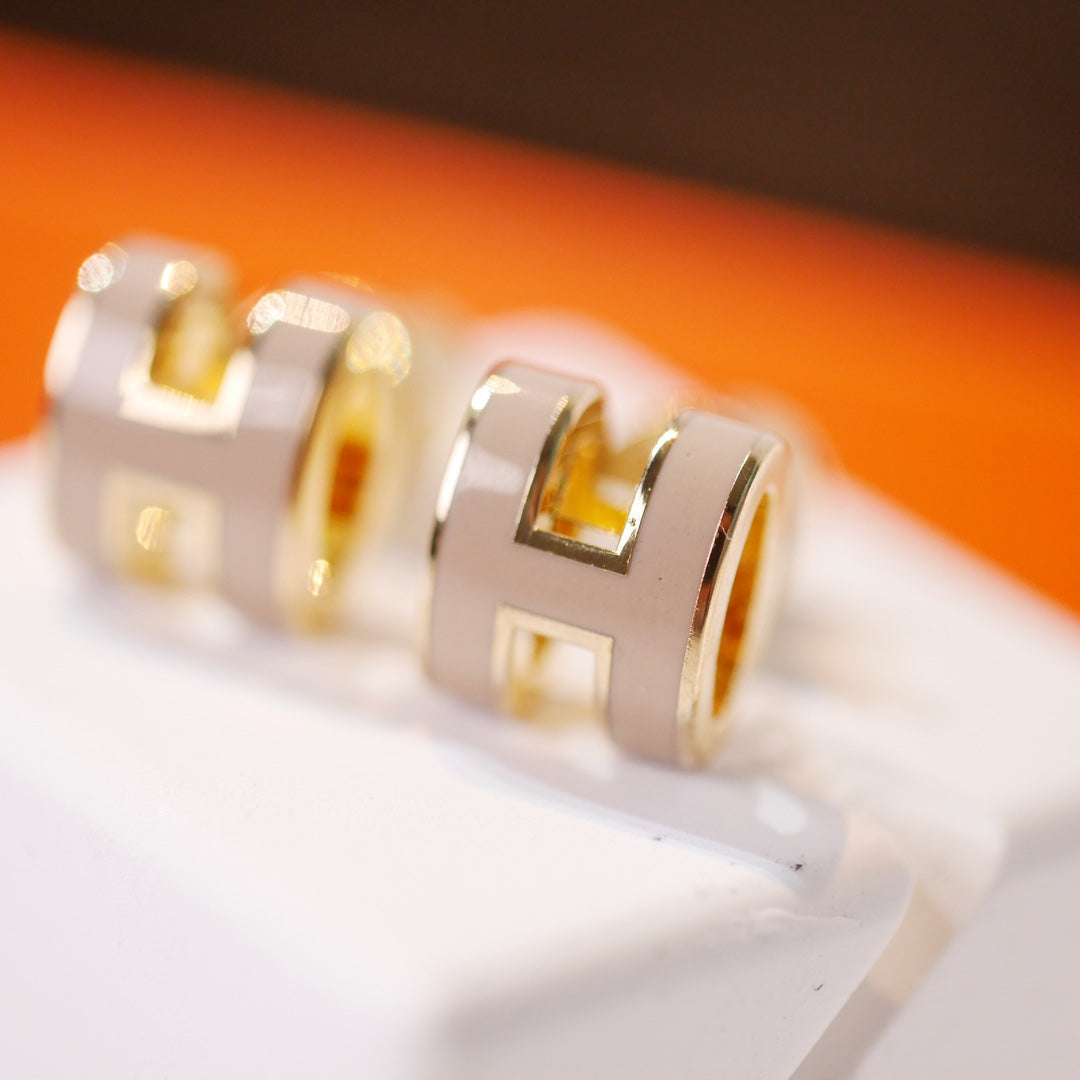 [Lumi Jewelry]MINI POP H GOLD EARRINGS GREY