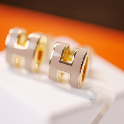 [Lumi Jewelry]MINI POP H GOLD EARRINGS GREY