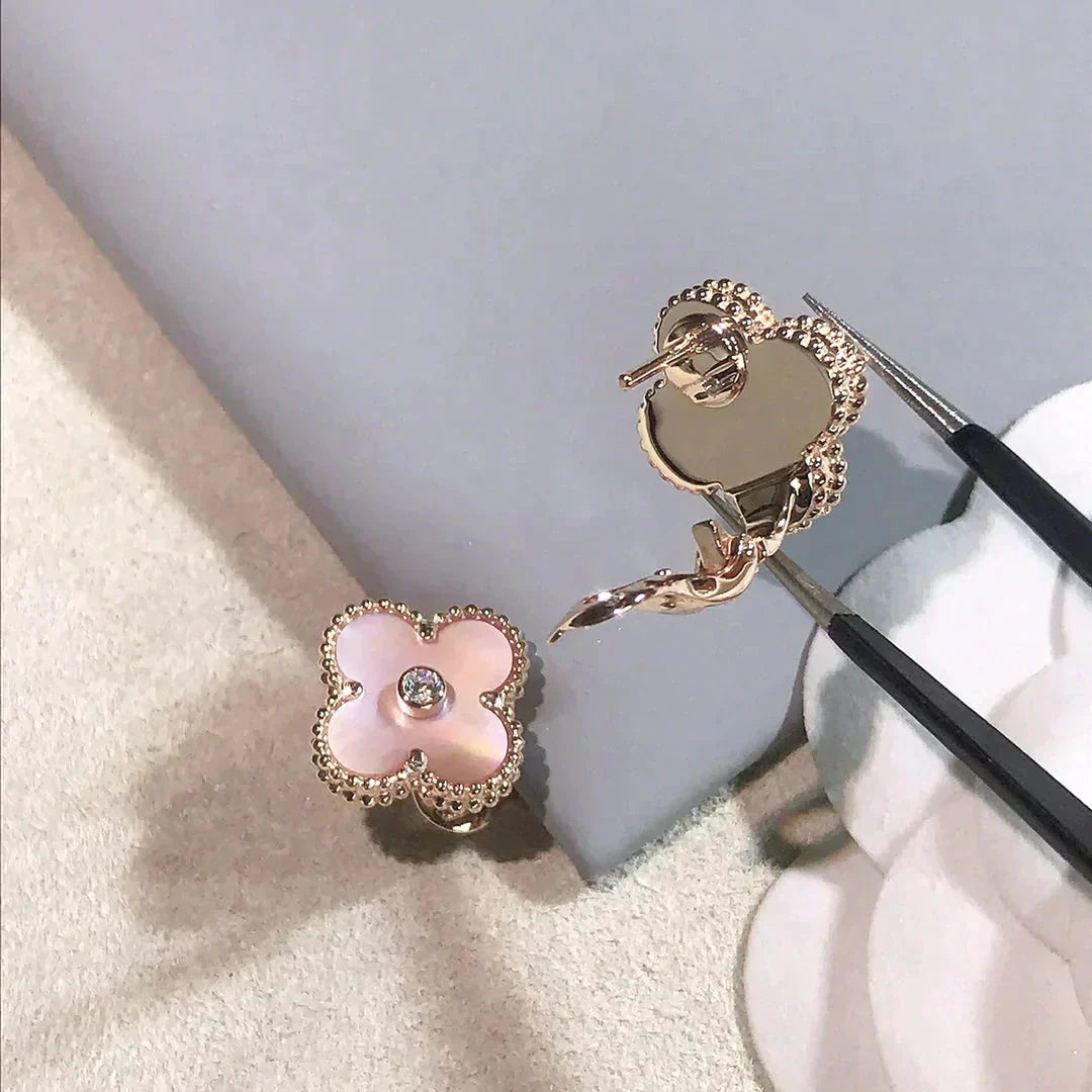 [Lumi Jewelry]CLOVER MEDIUM 1 MOTIFS  PINK MOP DIAMOND EARRINGS