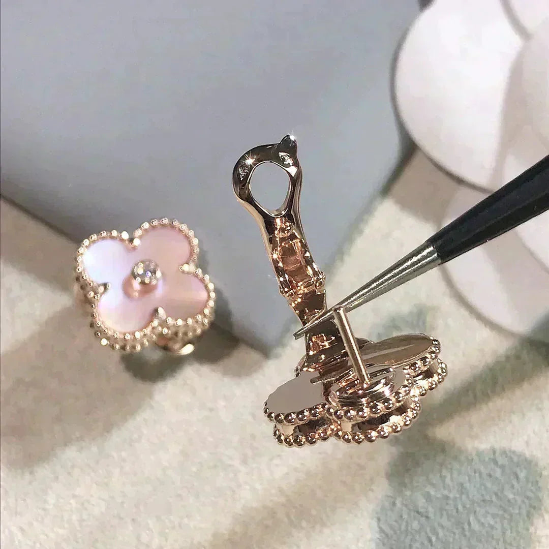 [Lumi Jewelry]CLOVER MEDIUM 1 MOTIFS  PINK MOP DIAMOND EARRINGS