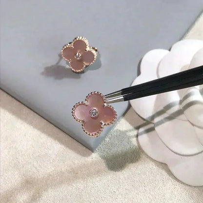 [Lumi Jewelry]CLOVER MEDIUM 1 MOTIFS  PINK MOP DIAMOND EARRINGS