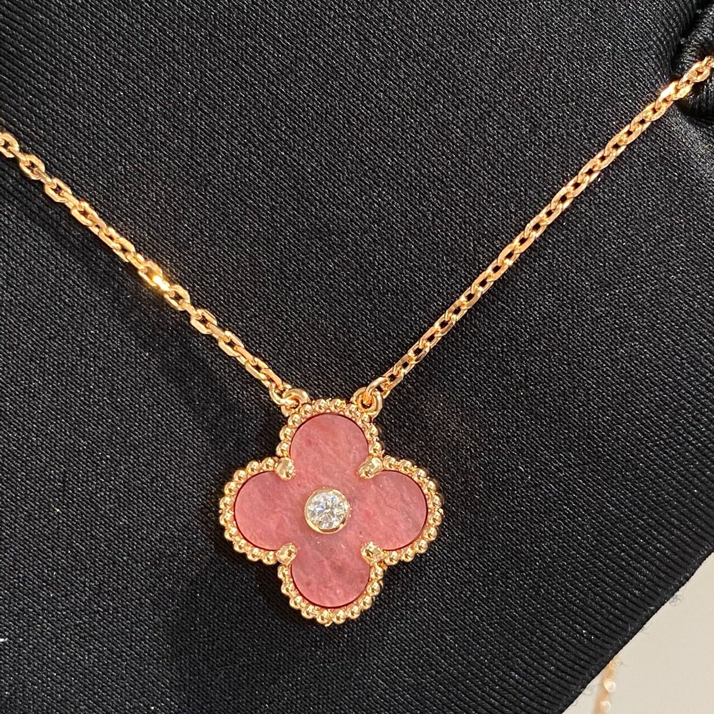 [Lumi Jewelry]CLOVER 15MM DIAMOND RHODONITE NECKLACE