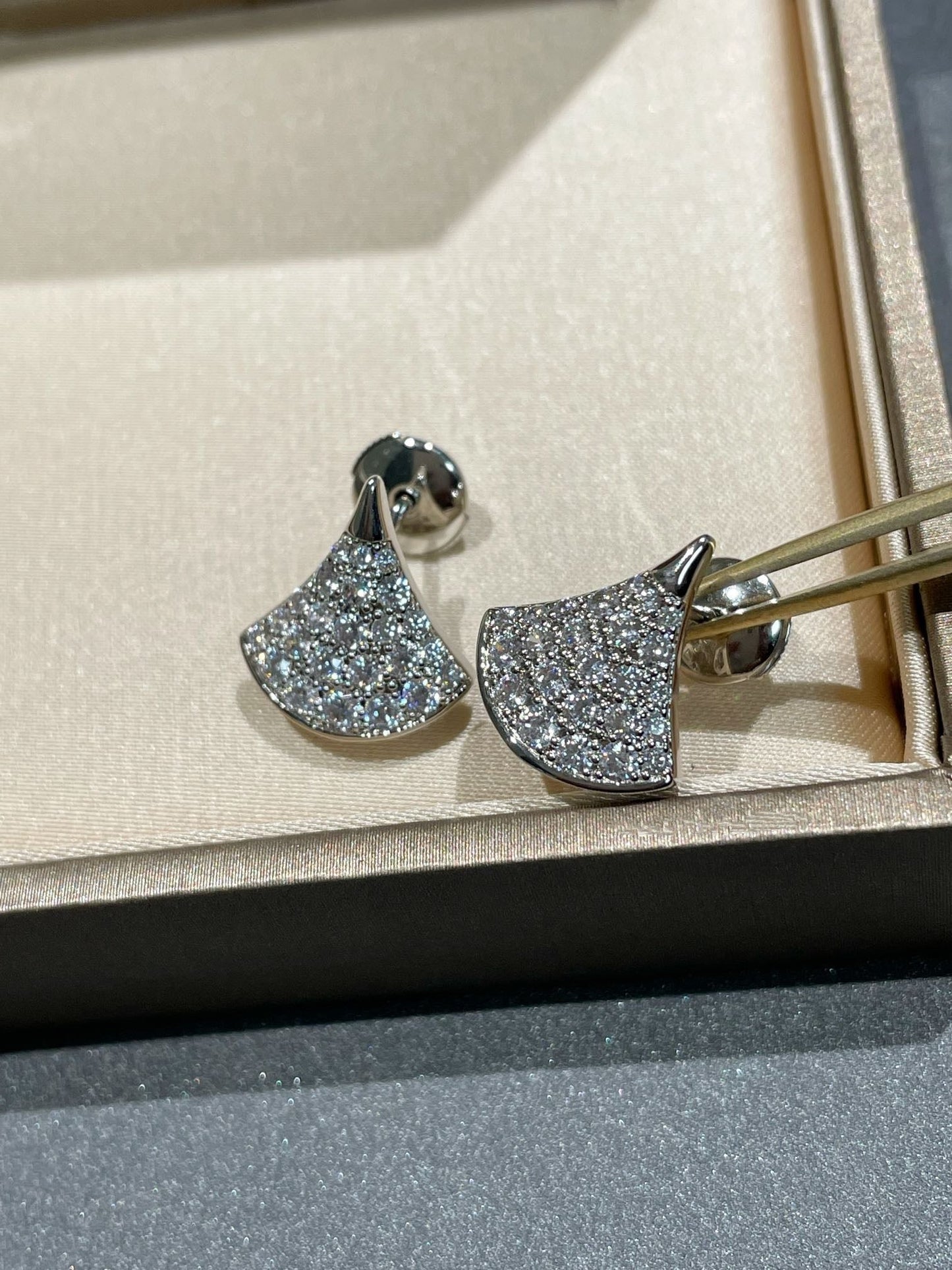 [Lumi Jewelry]DREAM STUD EARRINGS DIAMOND
