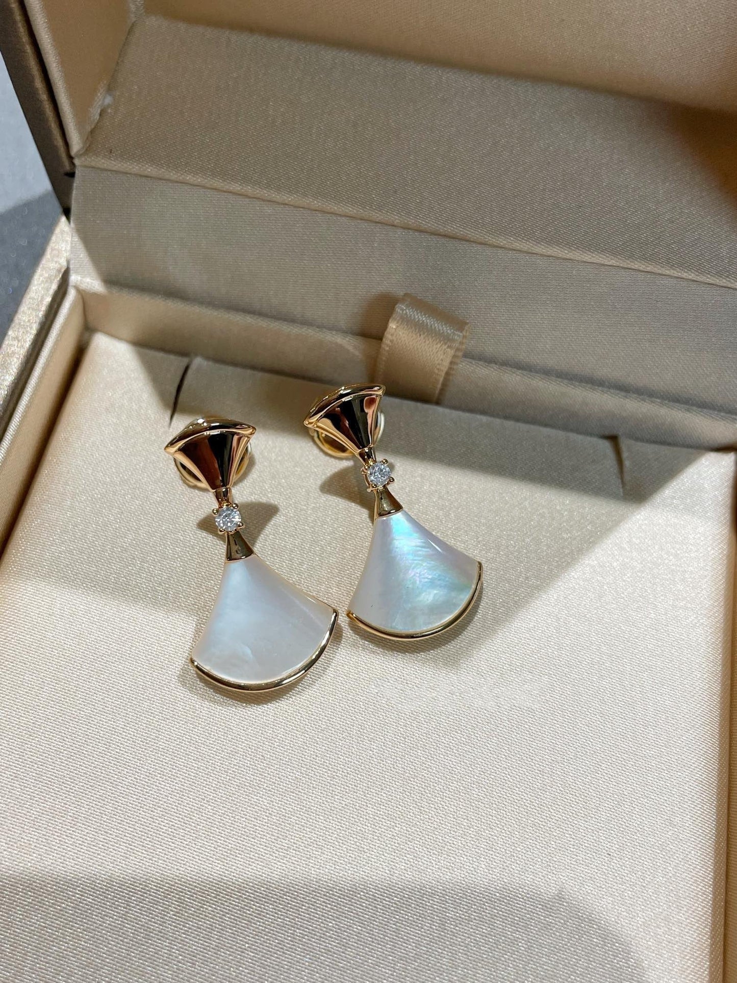 [Lumi Jewelry]DREAM MOP 1 DIAMOND EARRINGS