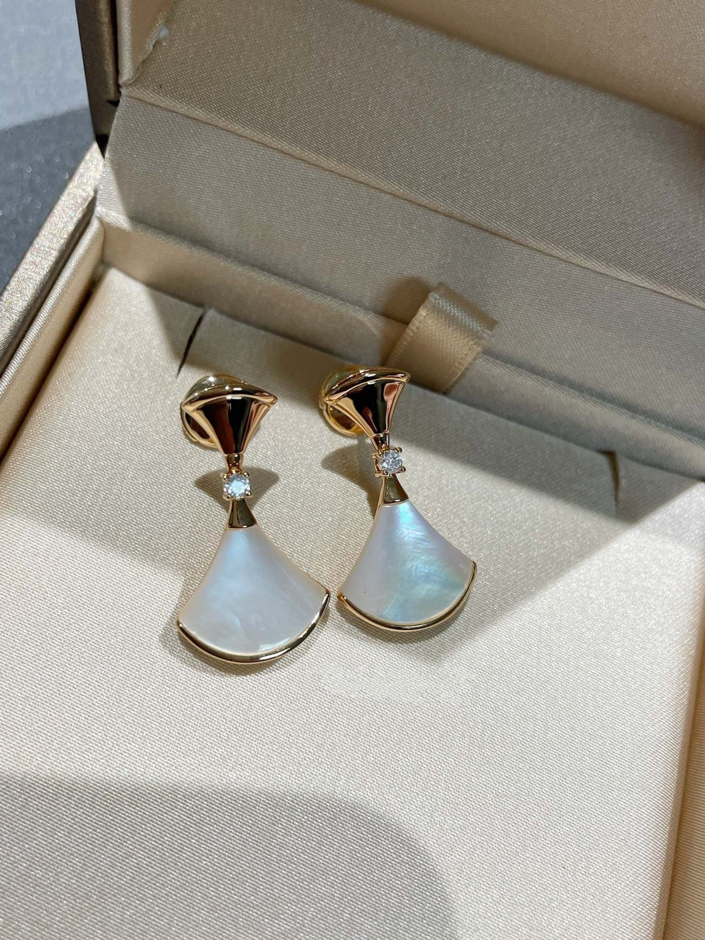 [Lumi Jewelry]DREAM MOP 1 DIAMOND EARRINGS