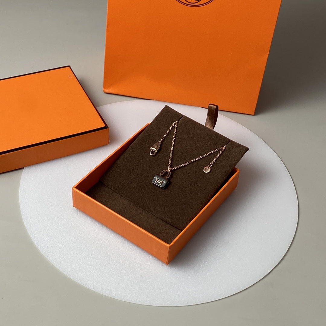 [Lumi Jewelry]CONSTANCE BLACK PEDANT PINK GOLD NECKLACE