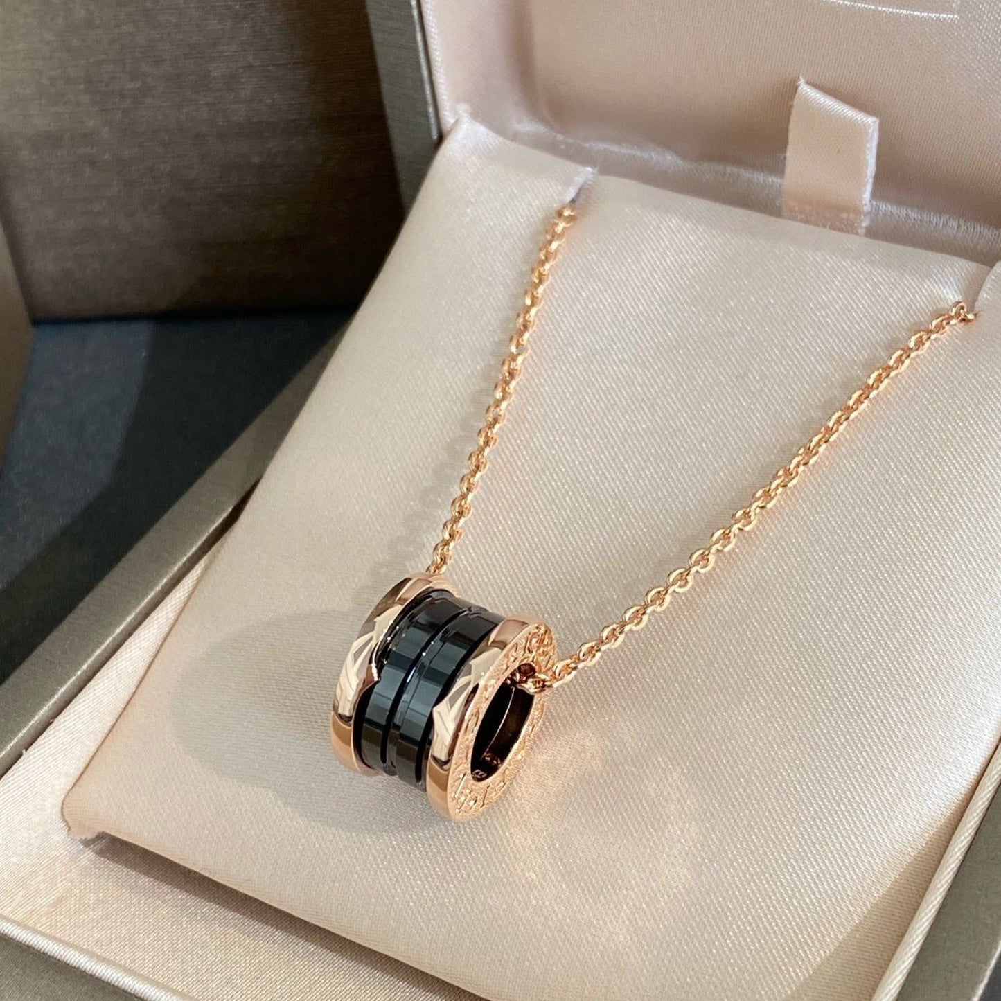 [Lumi Jewelry]ZERO 1 BLACK CERAMIC PINK GOLD NECKLACE