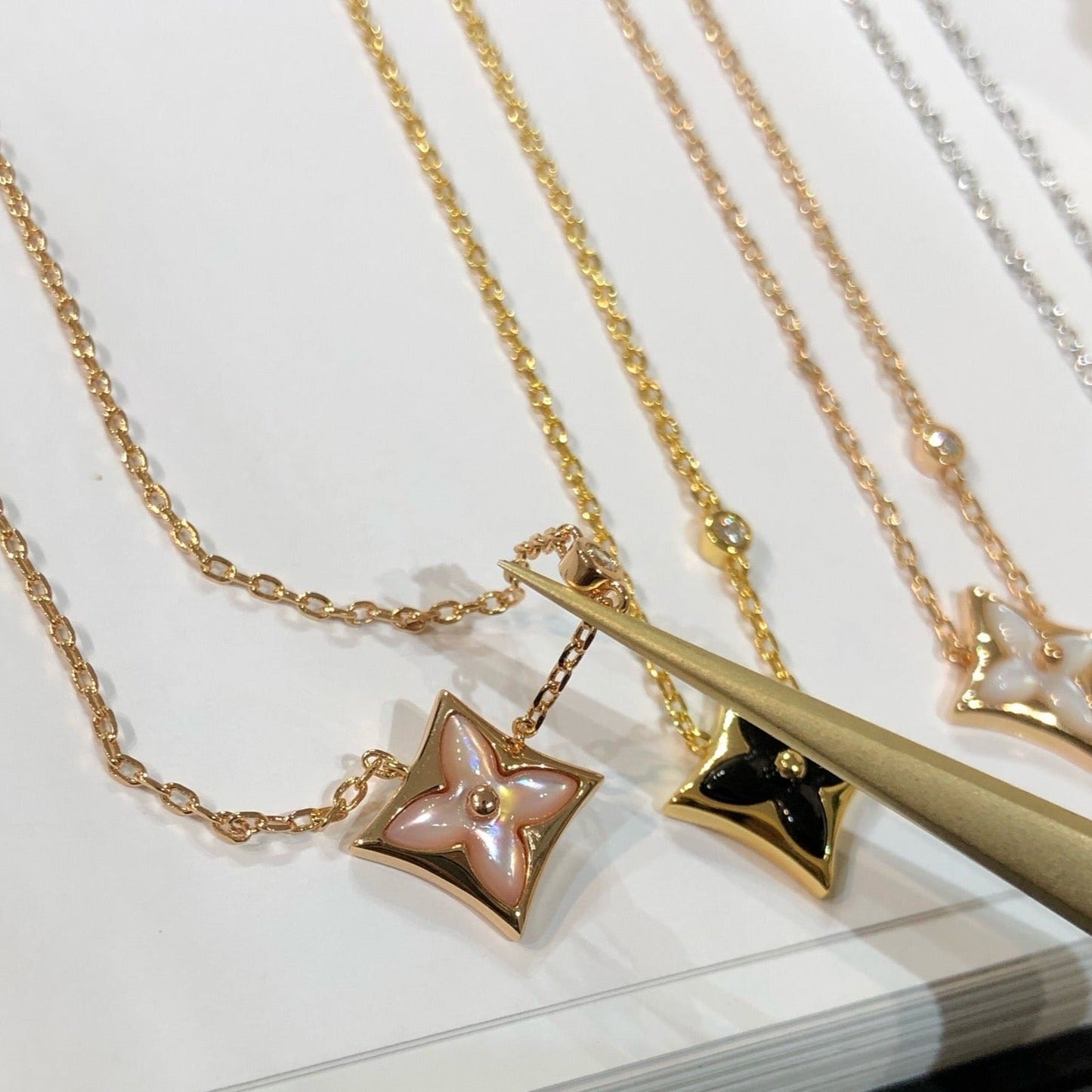 [Lumi Jewelry]STAR BLACK MOP NECKLACE