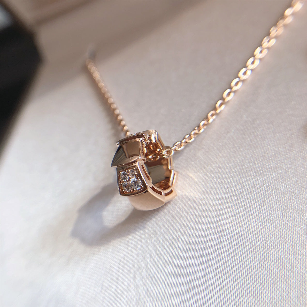 [Lumi Jewelry]SERPENTI PEDANT DIAMOND PINK GOLD NECKLACE