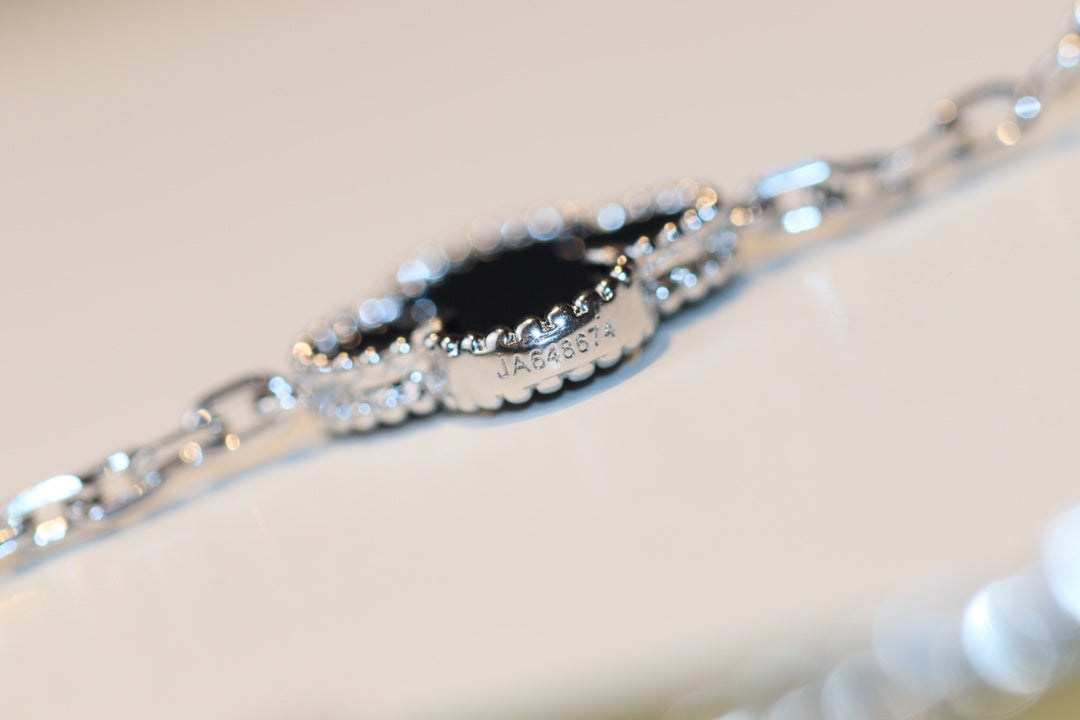 [Lumi Jewelry]CLOVER 20 MOTIFS ONYX DIAMOND SILVER