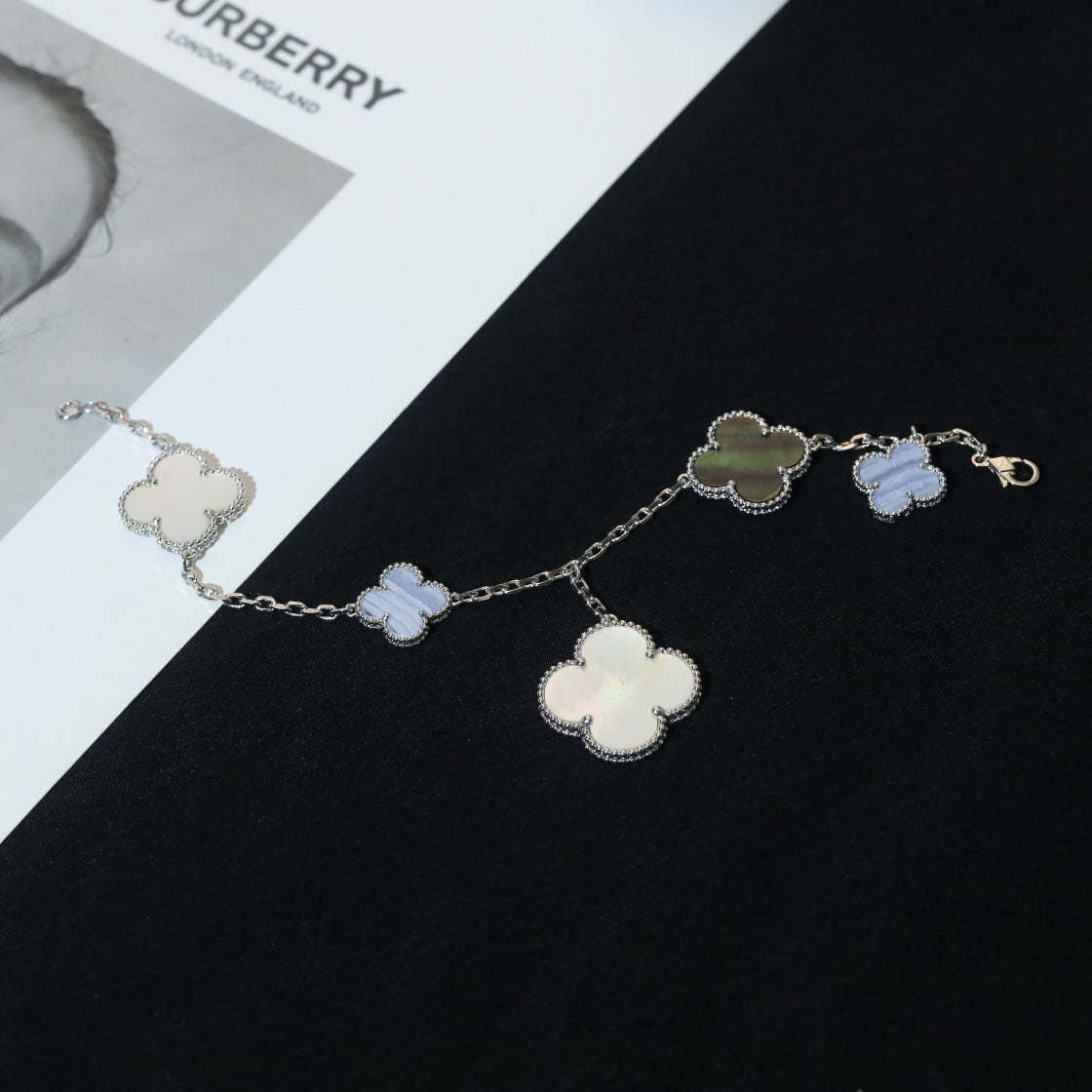 [Lumi Jewelry]CLOVER BRACELET 5 MOTIFS MOP CHALCEDONY SILVER