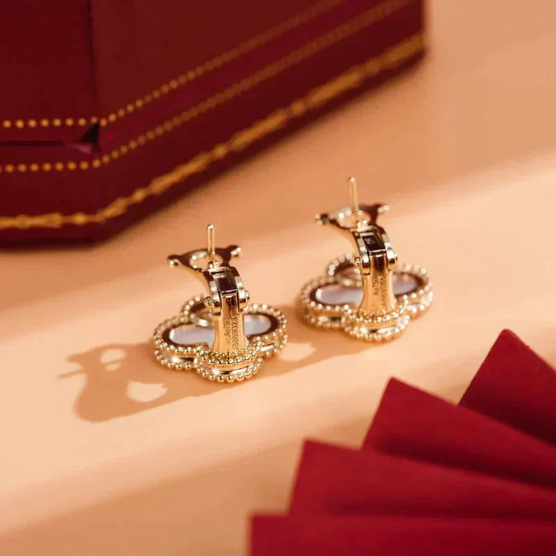 [Lumi Jewelry]CLOVER MEDIUM 1 MOTIFS  WHITE MOP STUD EARRINGS