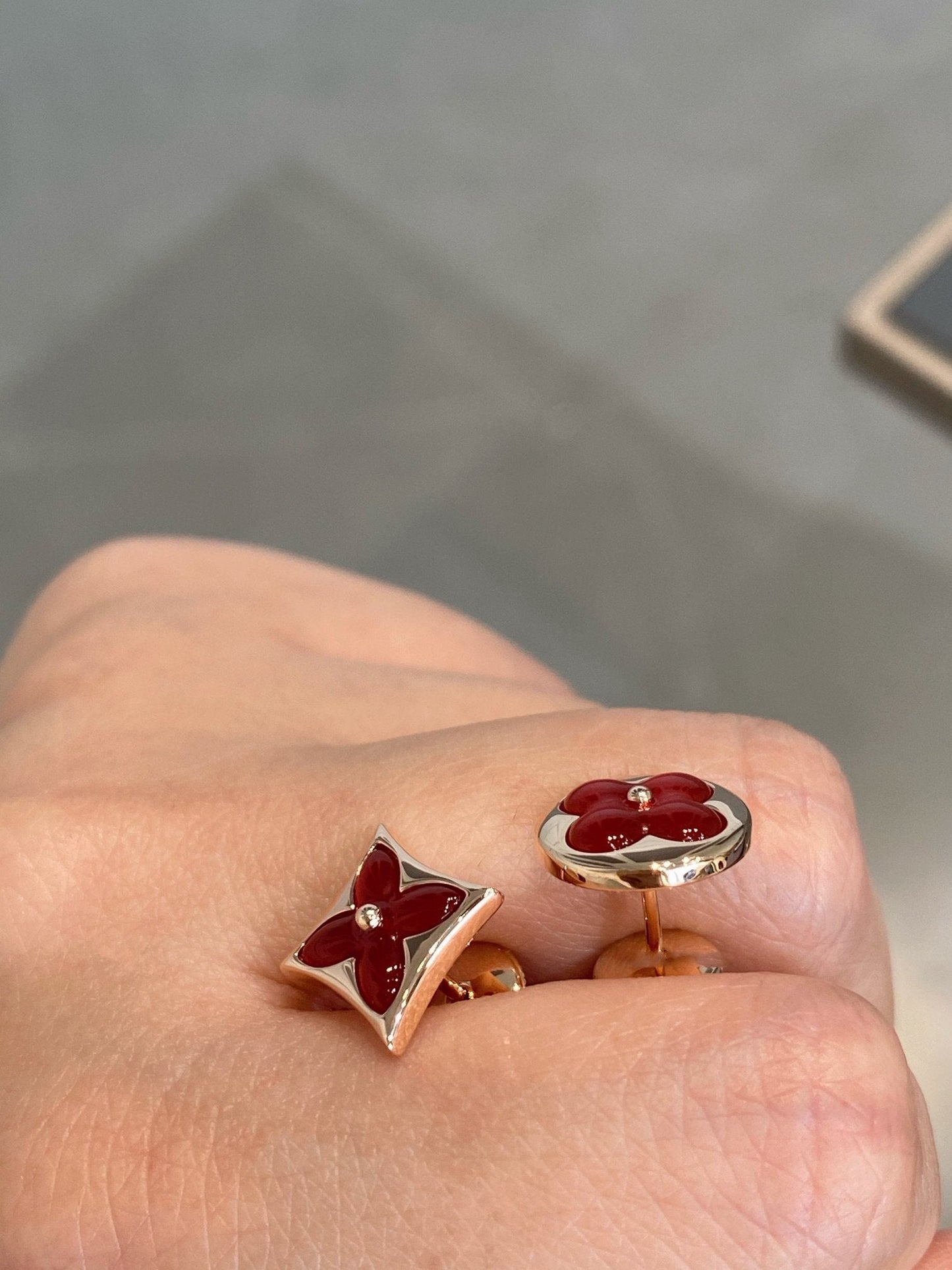[Lumi Jewelry]STAR AND SUN PINK GOLD CARNELIAN STUD EARRINGS