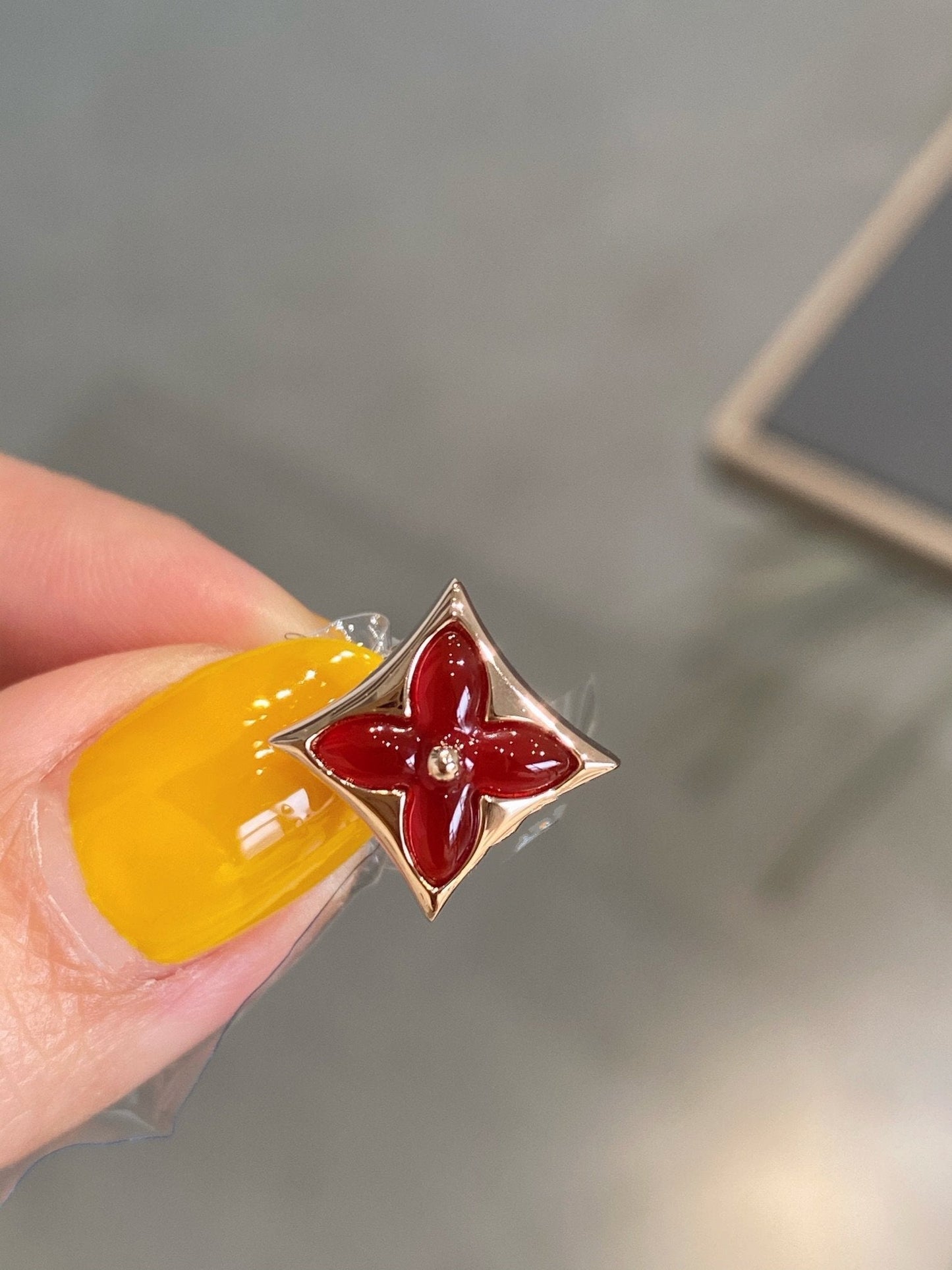 [Lumi Jewelry]STAR AND SUN PINK GOLD CARNELIAN STUD EARRINGS