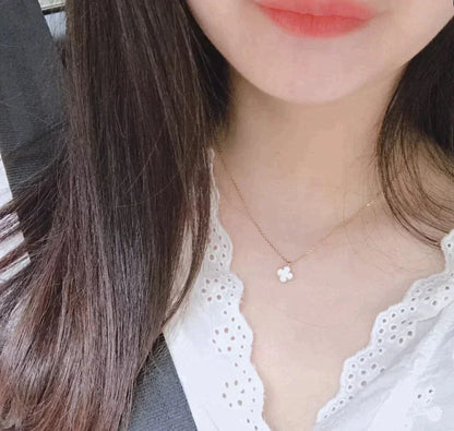 [Lumi Jewelry]CLOVER MINI 9.5MM WHITE MOTHER-OF-PEARL NECKLACE